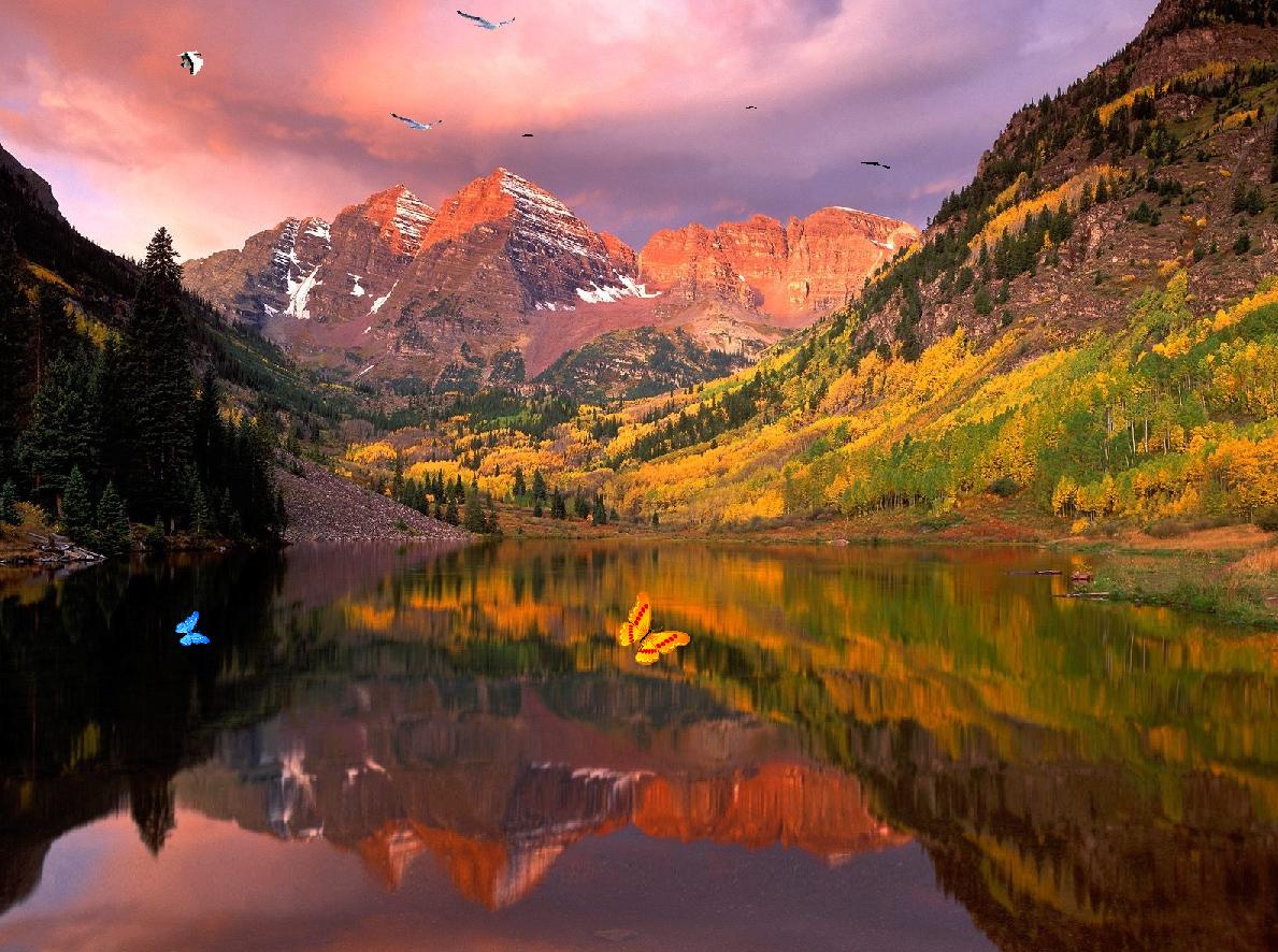 Wonderful Lake Mountain Screensaver